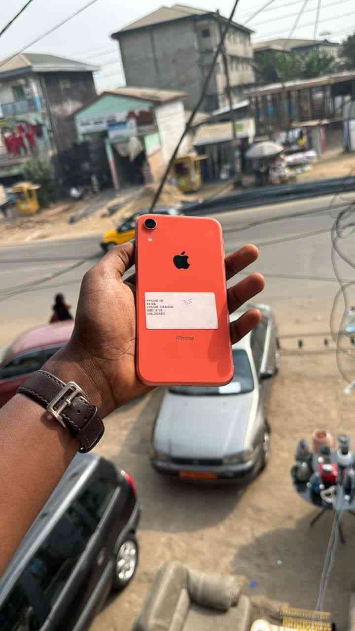 iPhone Xr new 85% 