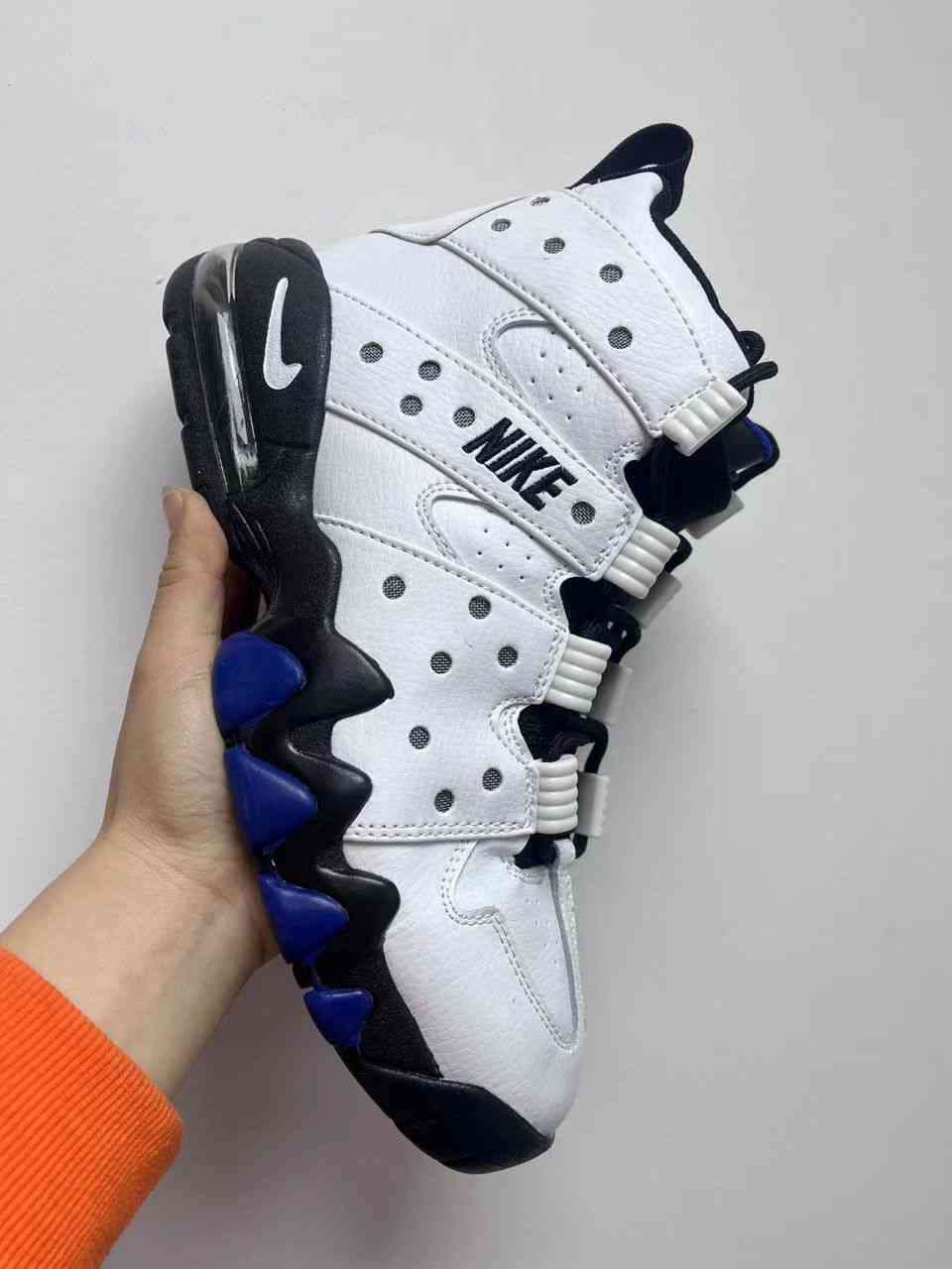 Nike sneakers 