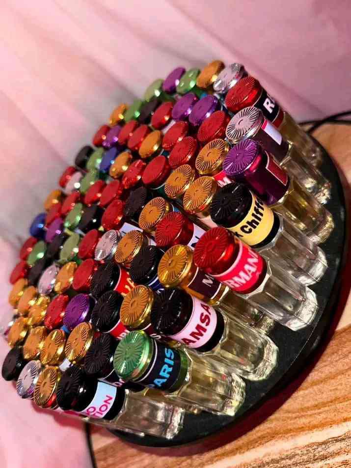 Perfume oil dozen